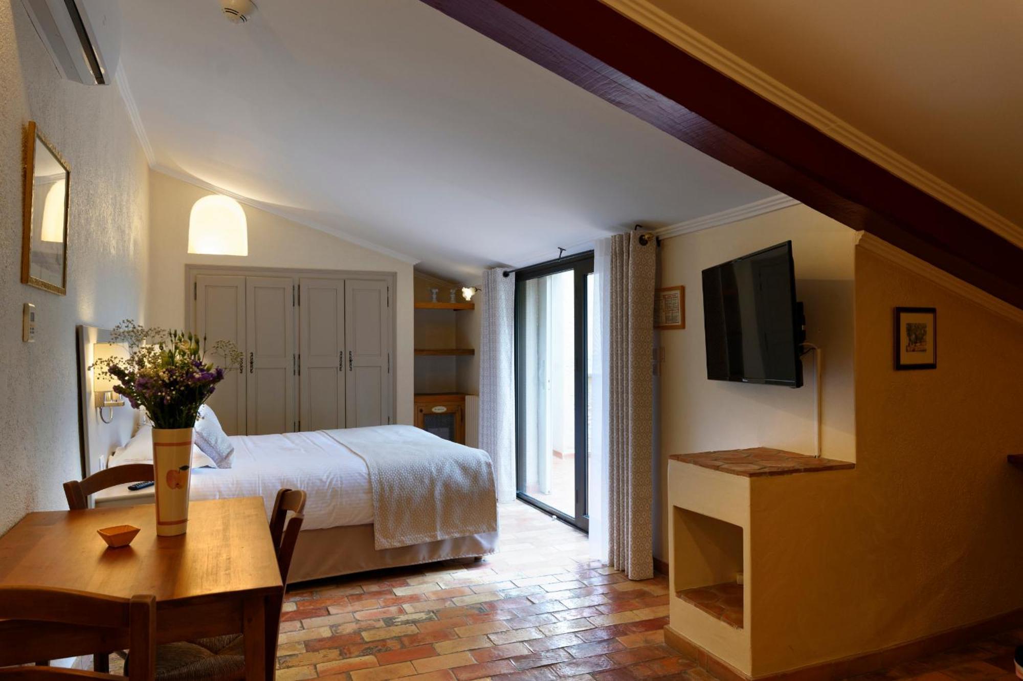 Charembeau Hotel Forcalquier Exterior foto
