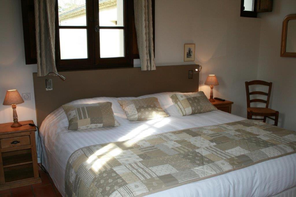 Charembeau Hotel Forcalquier Exterior foto